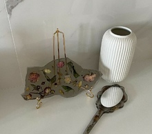 Создание подноса-осколка из эпоксидной смолы с цветами Фото 14